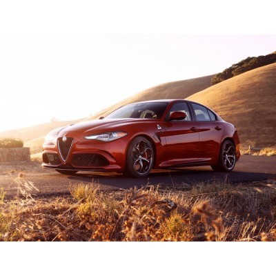 Alfa Romeo Giulia 2018 - лекало салона