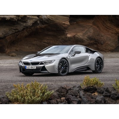 BMW I8 2020 - лекало салона