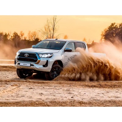 Toyota Hilux 2020 - лекало салона