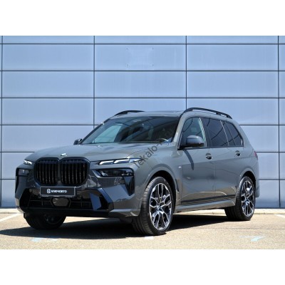 BMW X7 M-Sport 2023 - лекало салона