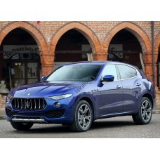 Maserati Levante 2016 - лекало экрана мультимедиа