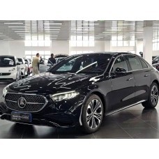 Mercedes-Benz E L 2024 - лекало экрана мультимедиа