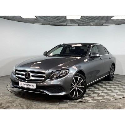 Mercedes-Benz E-Class Sedan 2019 - лекало экрана мультимедиа