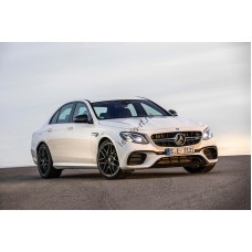Mercedes-Benz AMG E63 Sedan 2020 - лекало экрана мультимедиа