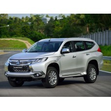 Mitsubishi Pajero Sport  3 поколение (07.2016 - н.в.) лекало переднее боковое стекло