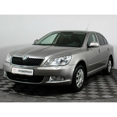 Skoda Octavia 2010 - лекало фар