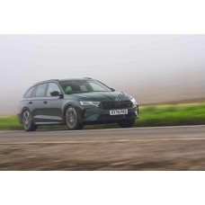 Skoda Octavia Wagon 2025 - лекало салона