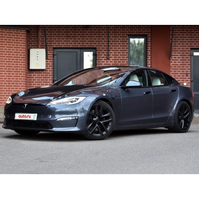 Tesla Model S (2021) Plaid - лекало салона