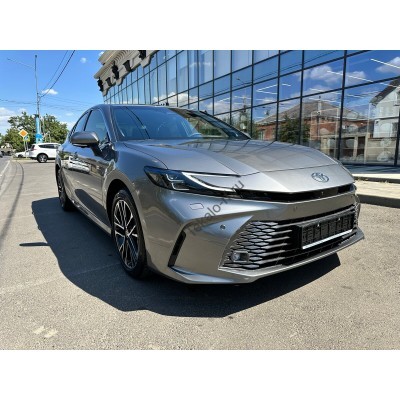 Toyota Camry 2025 - лекало экрана мультимедиа