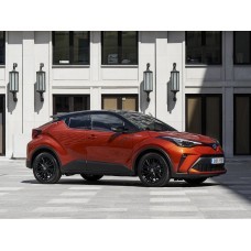 Toyota C-HR (2019) - лекало салона