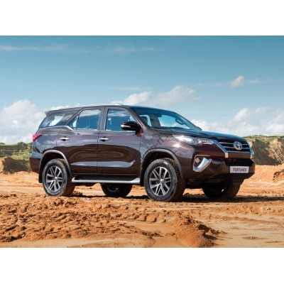 Toyota Fortuner 2 - лекало на задние стекла