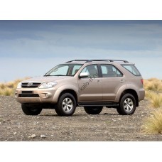 Toyota Fortuner 1 поколение 2004-2015 лекало переднее боковое стекло