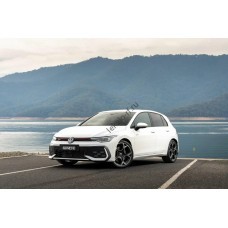 Volkswagen Golf 2025 - лекало салона