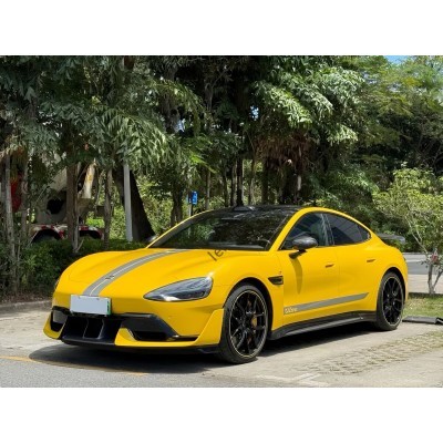 Xiaomi Su7 Ultra 2025 - лекало салона